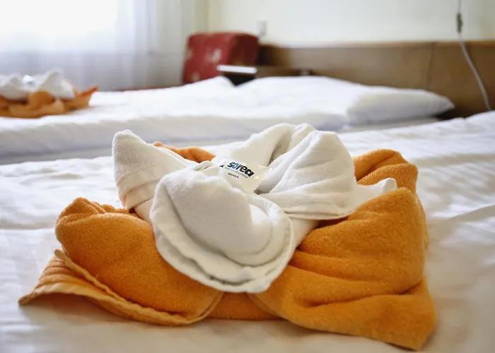 Sorea Lubovna Otel